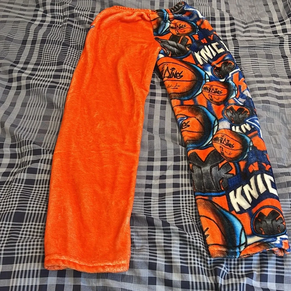 Boys NY KNICKS SZ 10-12 Penelope Wildberry super soft fleece pajama pants - Picture 6 of 9